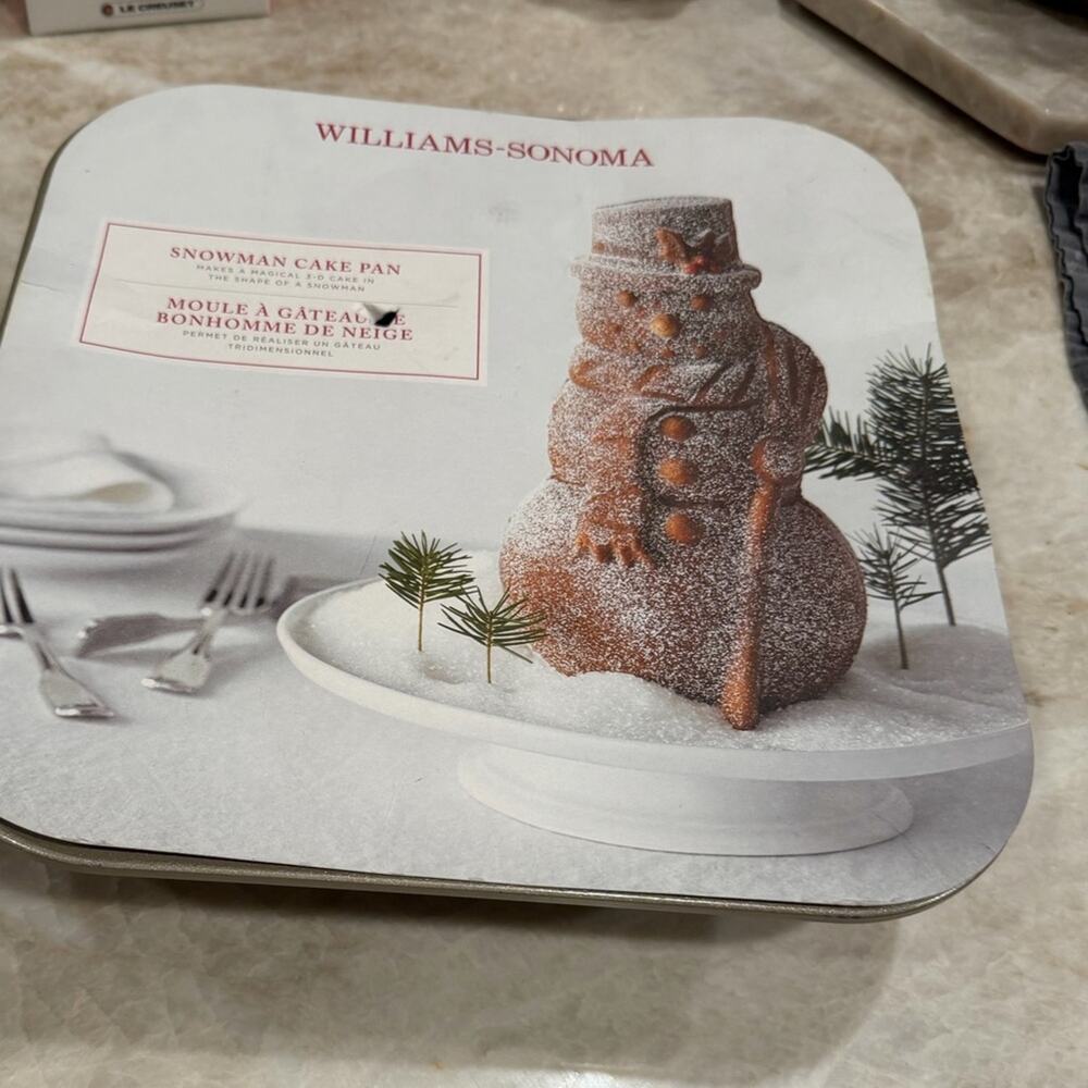 Williams-Sonoma Nordic Ware Snowman Cake Pan NEW Christmas